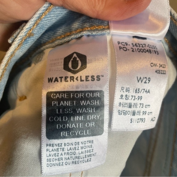 Levi's 501 button fly cut off jean shorts-Size 29 Women's - Picture 6 of 6